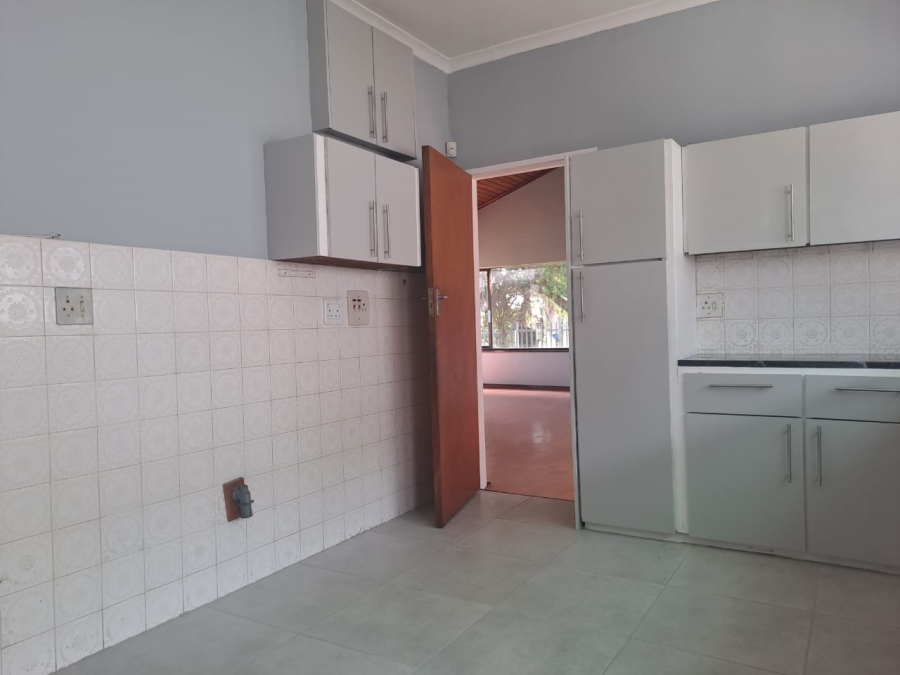 To Let 3 Bedroom Property for Rent in Panorama Western Cape